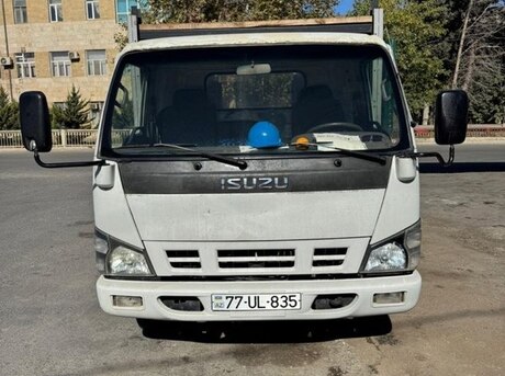 Isuzu NPR 71