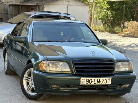 Mercedes C 220