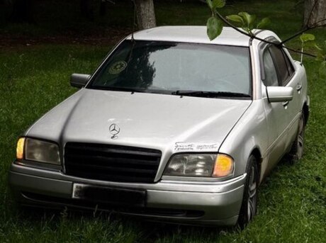 Mercedes C 180