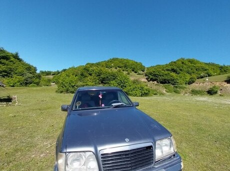 Mercedes 300 D