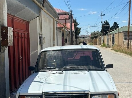 LADA (VAZ) 2107