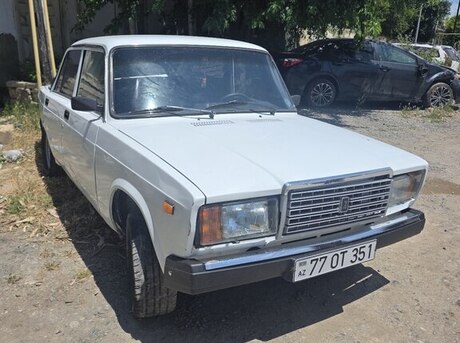 LADA (VAZ) 2107