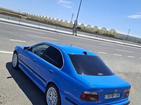 BMW 528