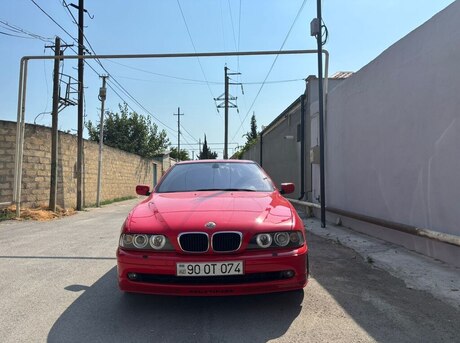 BMW Alpina B10