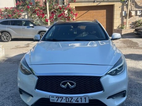 Infiniti QX30