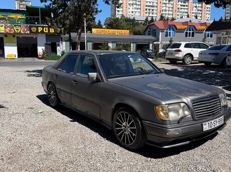 Mercedes 300 E
