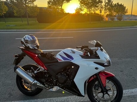 Honda CBR 400