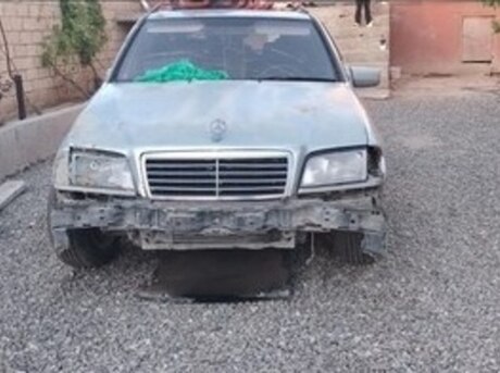 Mercedes C 220