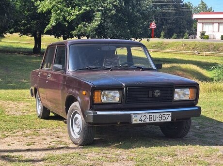 LADA (VAZ) 2107