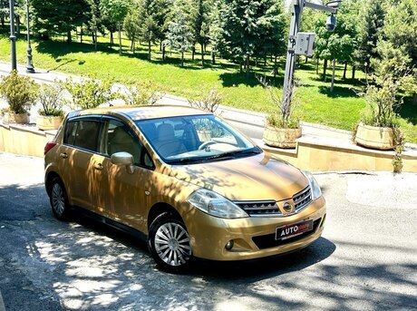 Nissan Tiida
