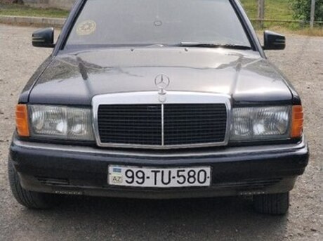 Mercedes 190
