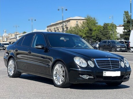 Mercedes E 220