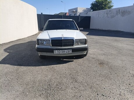 Mercedes 190