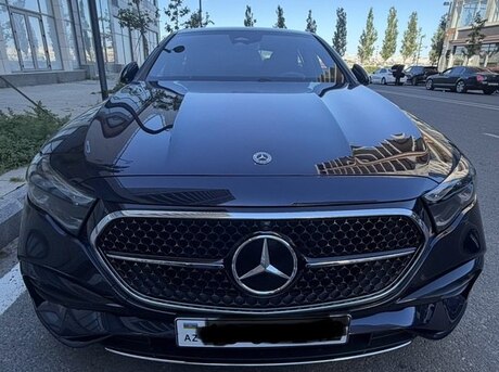 Mercedes E 300 e