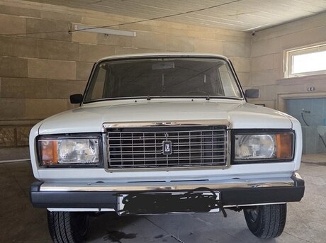LADA (VAZ) 2107
