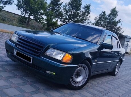 Mercedes C 240