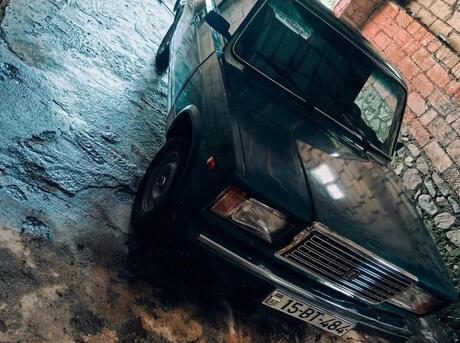 LADA (VAZ) 2107