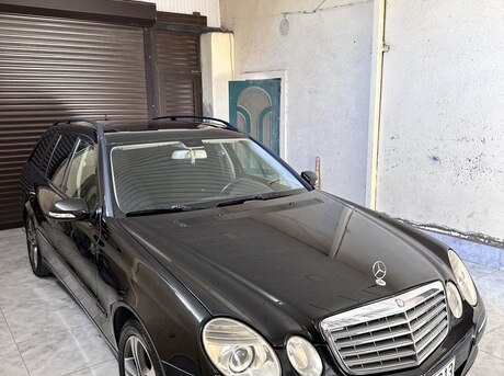 Mercedes E 220