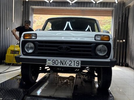 LADA (VAZ) Niva