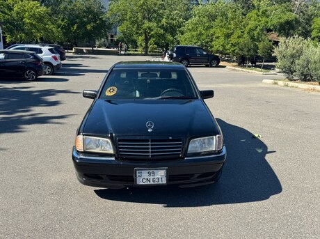 Mercedes C 230