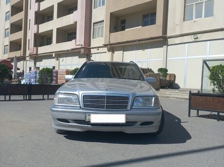 Mercedes C 220