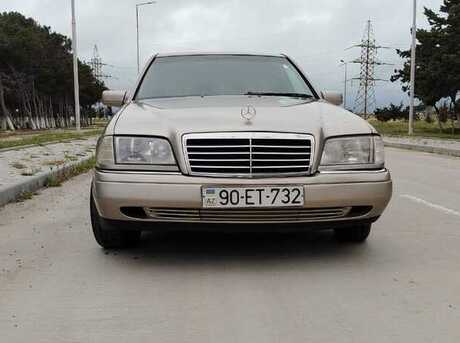 Mercedes C 230