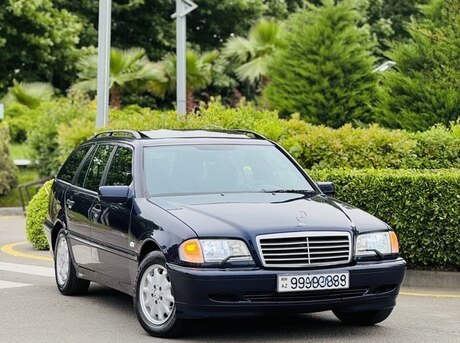 Mercedes C 220