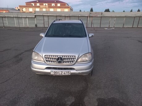 Mercedes ML 320