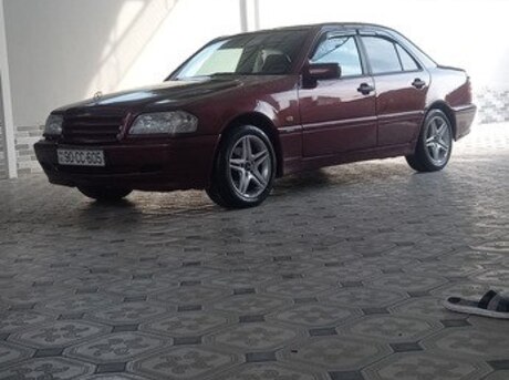 Mercedes C 180