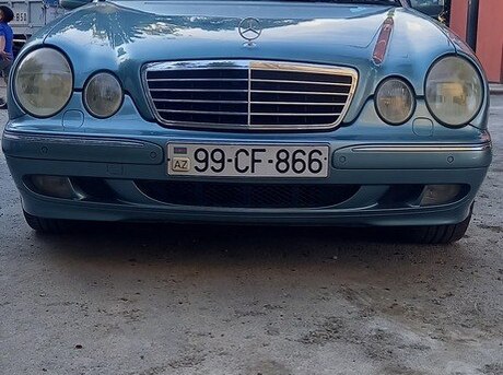 Mercedes E 240