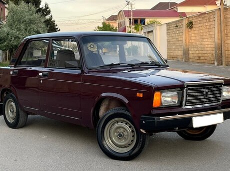 LADA (VAZ) 2107