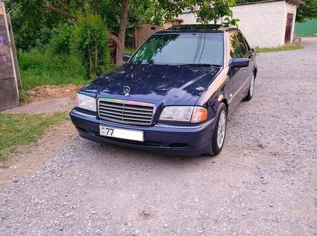 Mercedes C 240