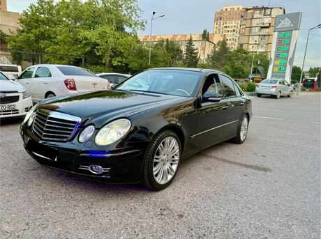 Mercedes E 280