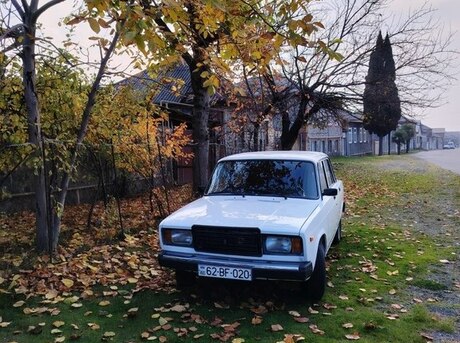 LADA (VAZ) 2107