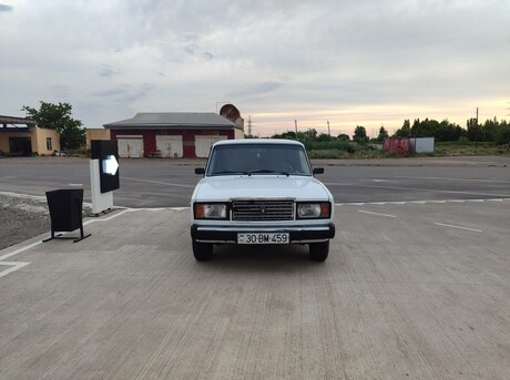 LADA (VAZ) 2107