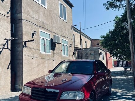 Mercedes C 220