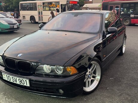 BMW 525