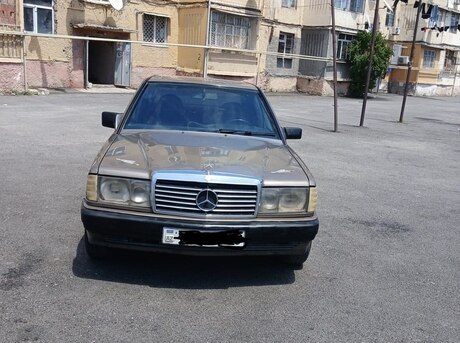 Mercedes 190