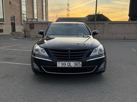 Hyundai Genesis