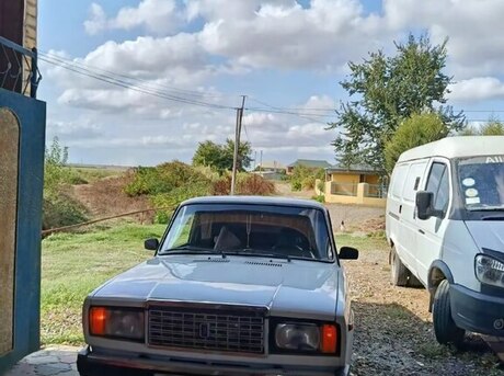LADA (VAZ) 2107