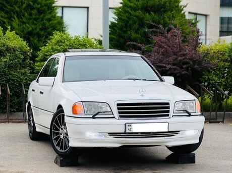 Mercedes C 230