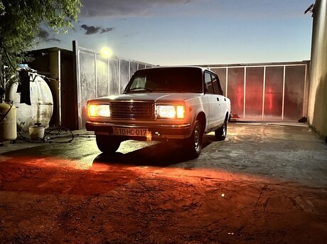 LADA (VAZ) 2107