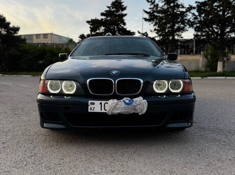 BMW 523