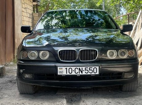 BMW 523