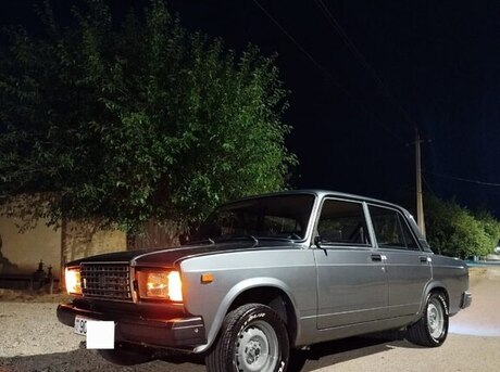 LADA (VAZ) 2107