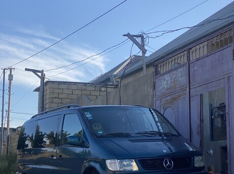 Mercedes Vito 114