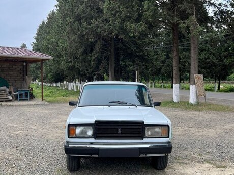 LADA (VAZ) 2107
