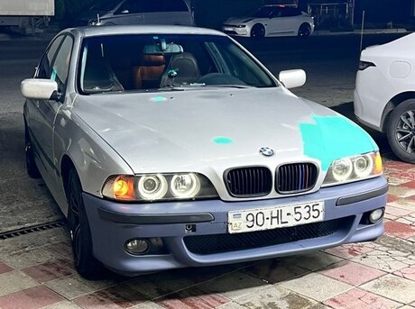 BMW 525