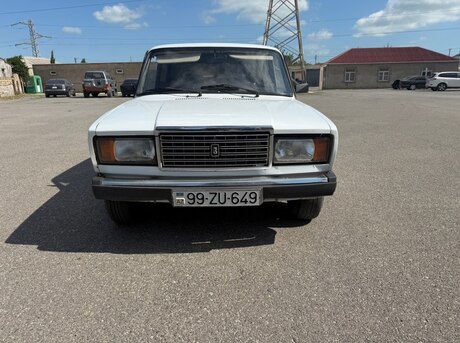 LADA (VAZ) 2107