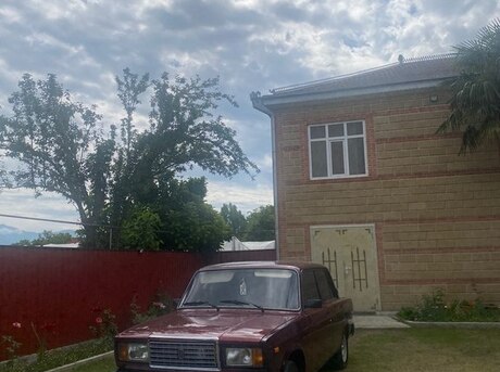 LADA (VAZ) 2107